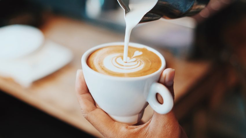 Coffee and Health: The Benefits and Risks of Drinking Coffee